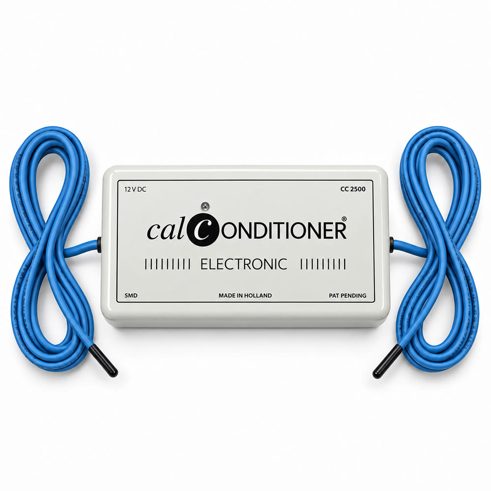 Calconditioner CC2500 electronic water descaler with two blue coil cables