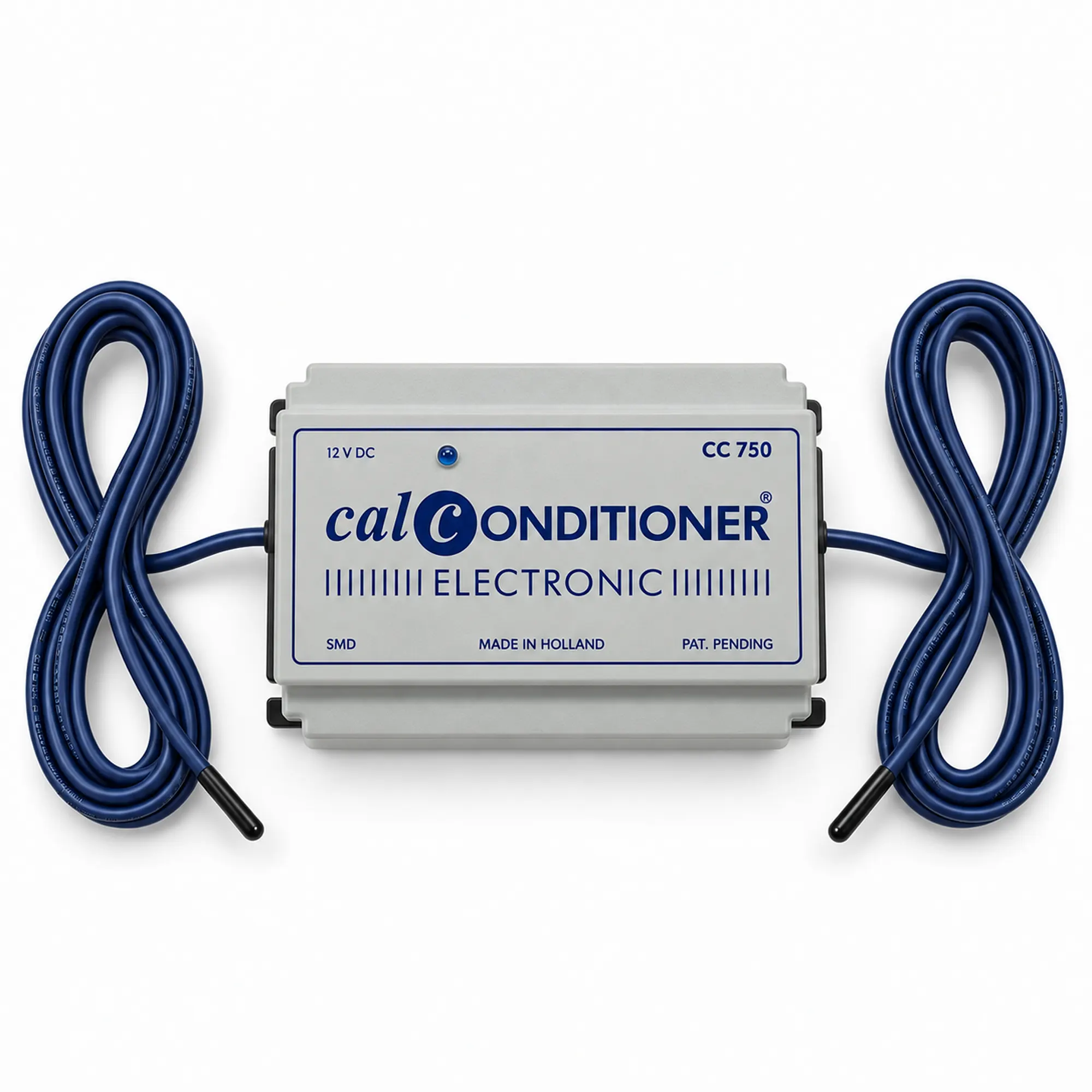 Calconditioner CC750 electronic water descaler with two blue coil cables