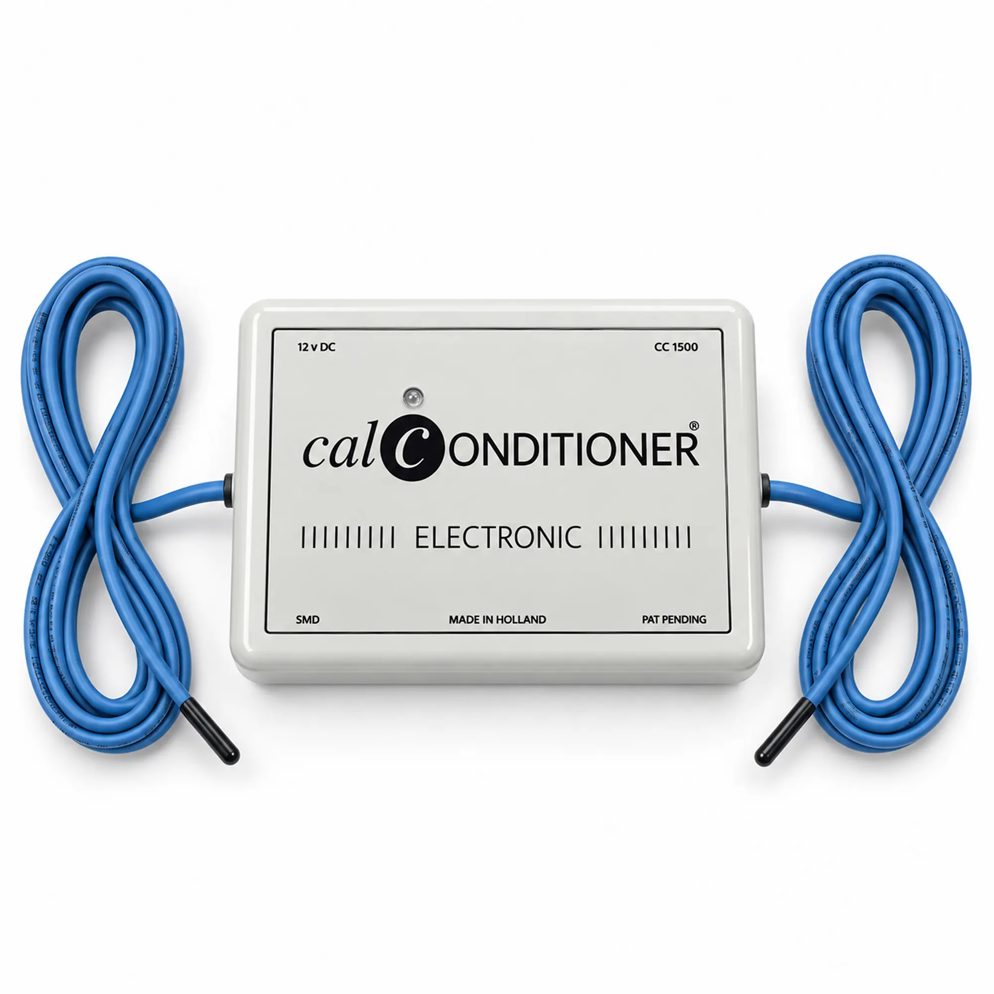 Calconditioner CC1500 electronic water descaler with two blue coil cables